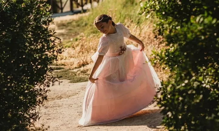 Sesión fotográfica de comunión en exterior con entrega digital