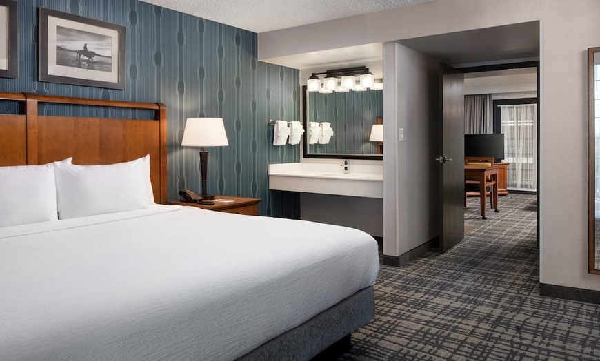 Image 24: Austin All-Suites Hotel with Free Breakfast