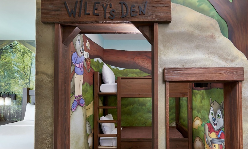 Image 21: Great Wolf Lodge Scottsdale Water Park Resort