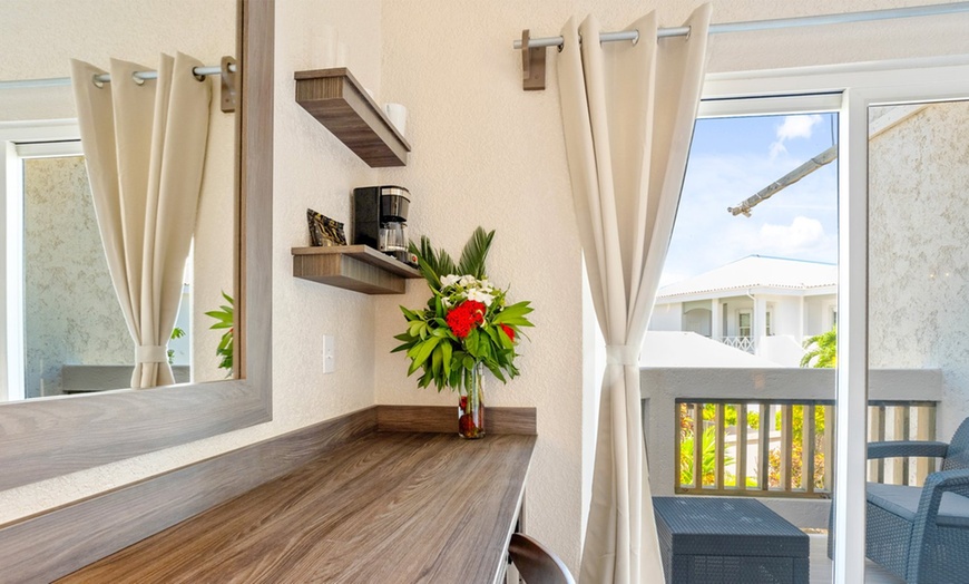Image 22: Beachfront Hotel in San Pedro, Belize with Spa Credit