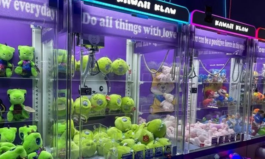 Image 6: Largest Claw Machine in America - Arcade Credits for Kawaii Klaws