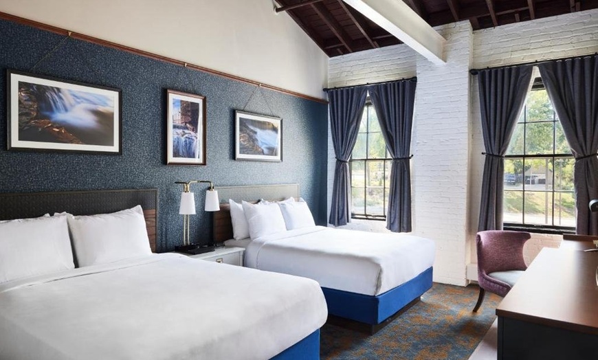 Image 17: Boutique Hotel on the Mississippi in Hastings MN