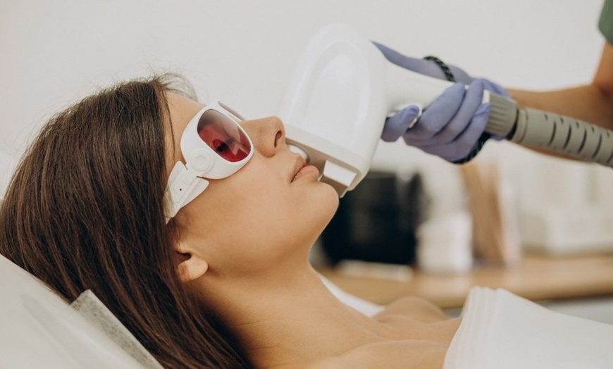 Image 4: Get One, or Two Non-Invasive HIFU Face & Neck Skin Tightening Session