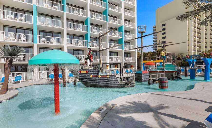 Image 32: Myrtle Beach Oceanfront Resort with Kids' Water Park