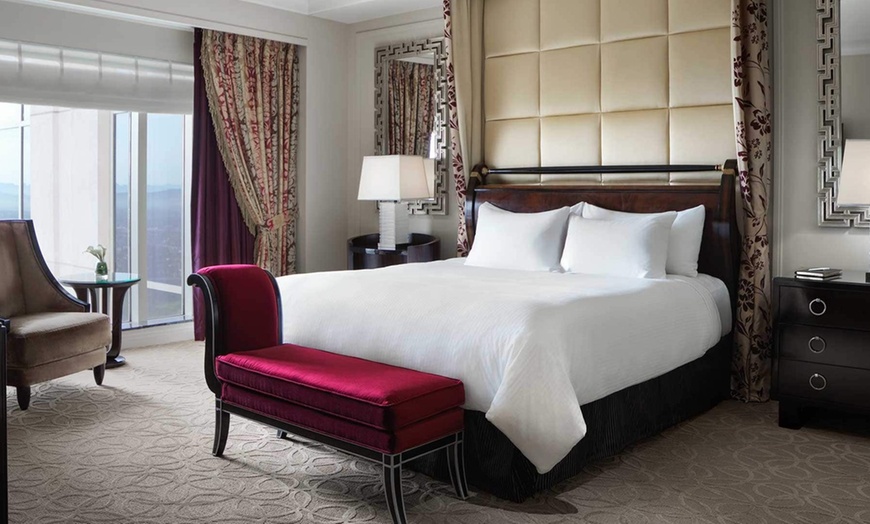 Image 26: Las Vegas Strip All-Suite Hotel with Canyon Ranch Spa