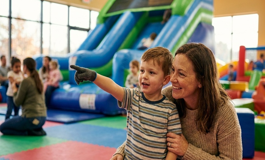 Image 2: Indoor Inflatable Playground for Kids 12 & Under – Roanoke