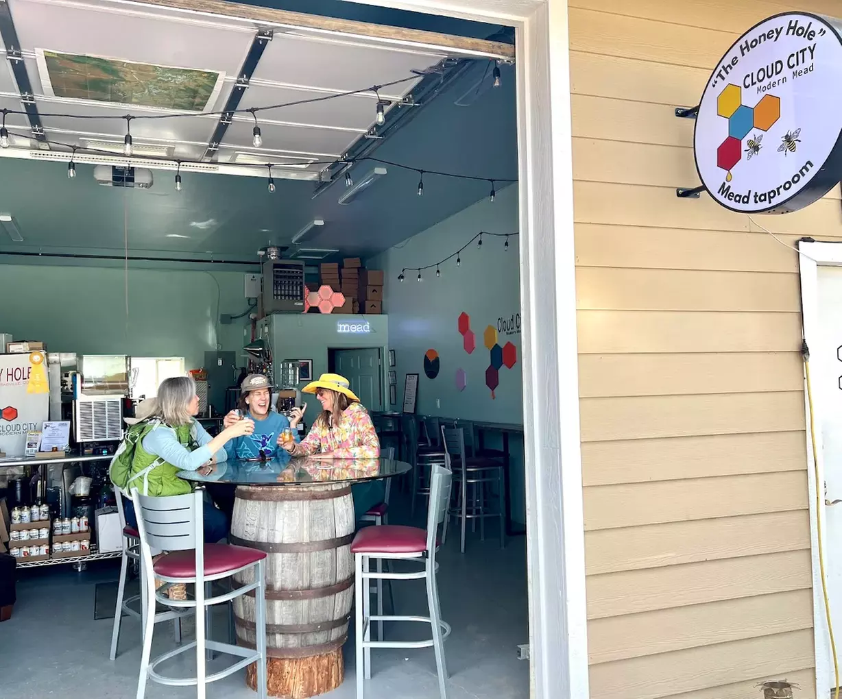 1 Flight for Up to 2 or 2 Flights for Up to 4 w/ 32 oz Growler Bottle