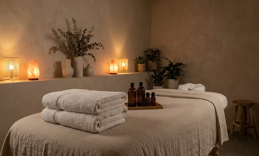 Image 2: Unwind with a 90-Minute Combo Massage or Couples Relaxation