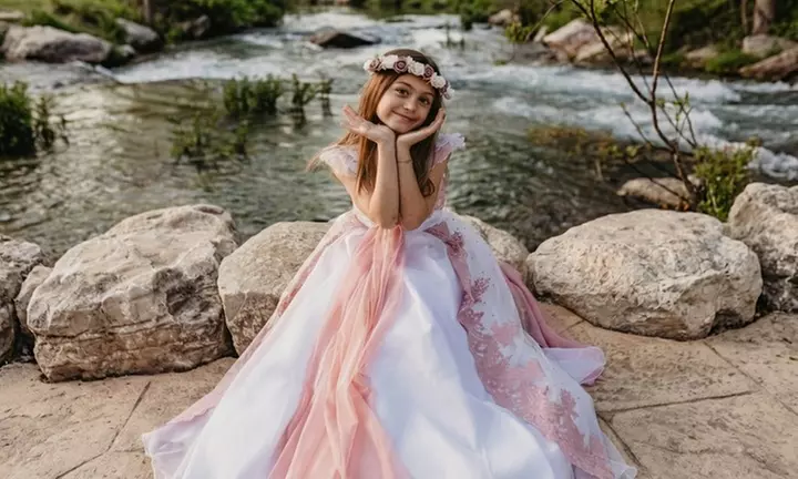 Sesión fotográfica de comunión en exterior con entrega digital