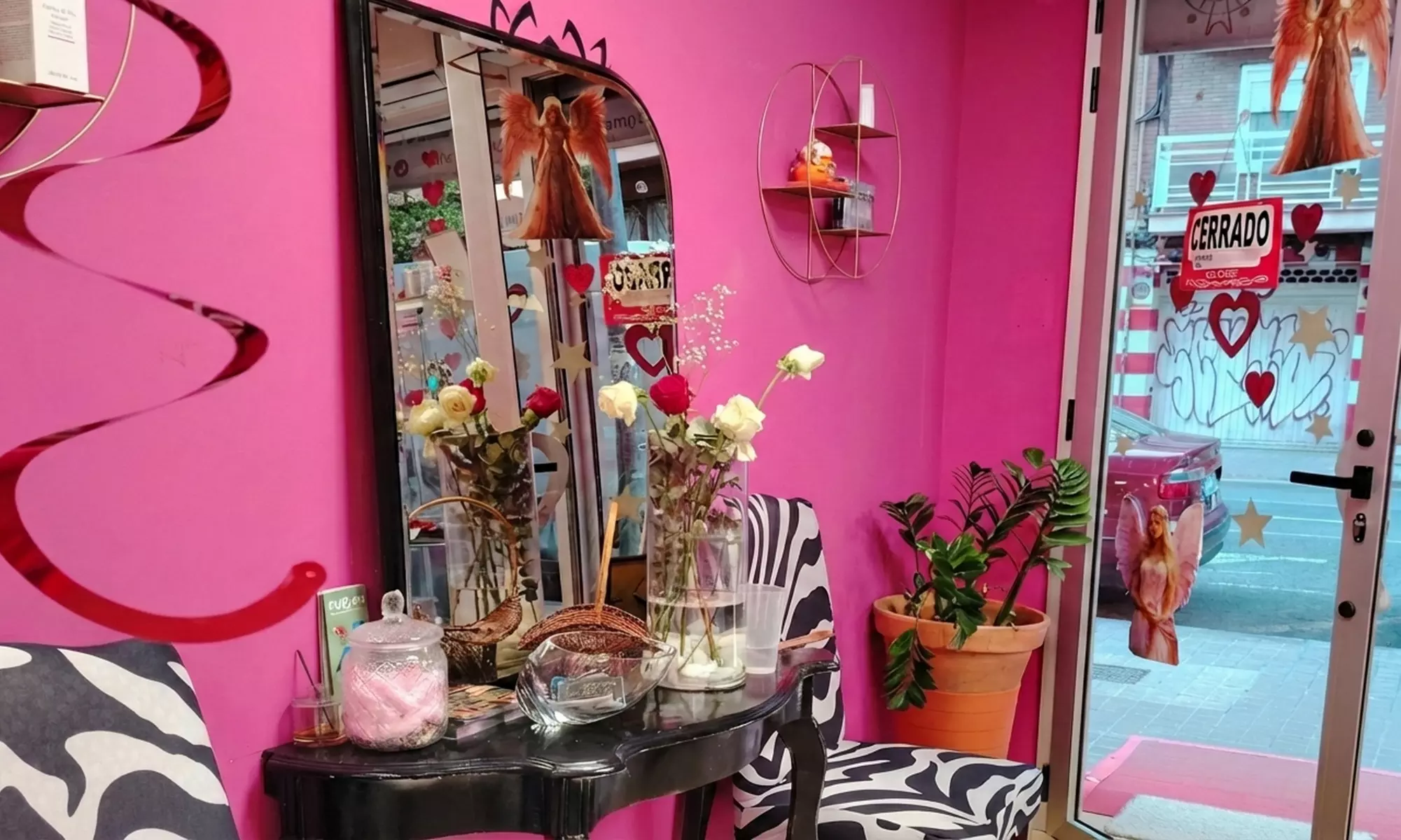 Brilla estas Fallas: maquillaje y/o peinado de fallera para 1 persona