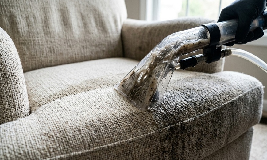 Image 5: Carpet cleaning for up to 5 rooms or upholstery care