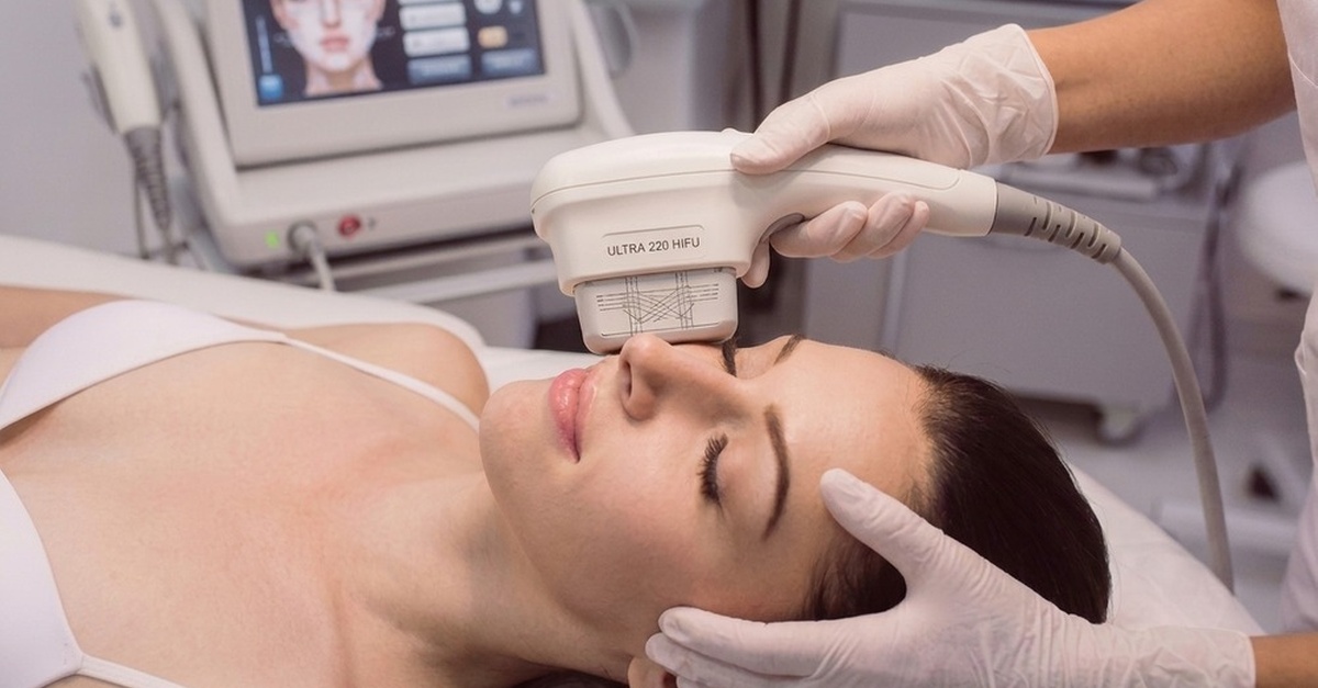 Tratamiento facial con HIFU 22D y radiofrecuencia en Valencia