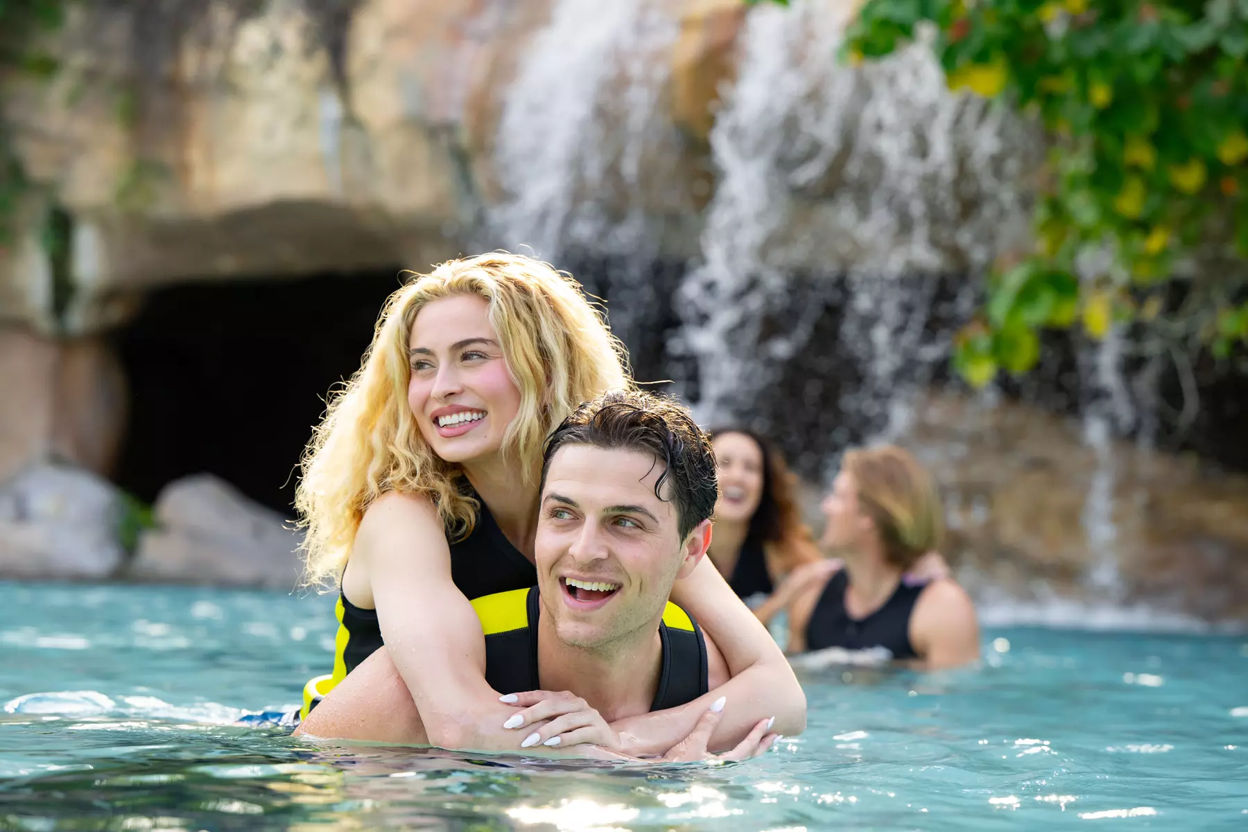 Experience Unforgettable Animal Encounters & All-Inclusive Luxury at Discovery Cove, Orlando's #1 Theme Park