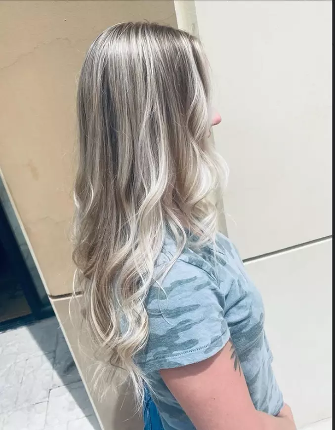 Professional Hair Color and Highlight Services