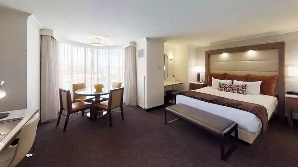 Premier Room, 1 King Bed