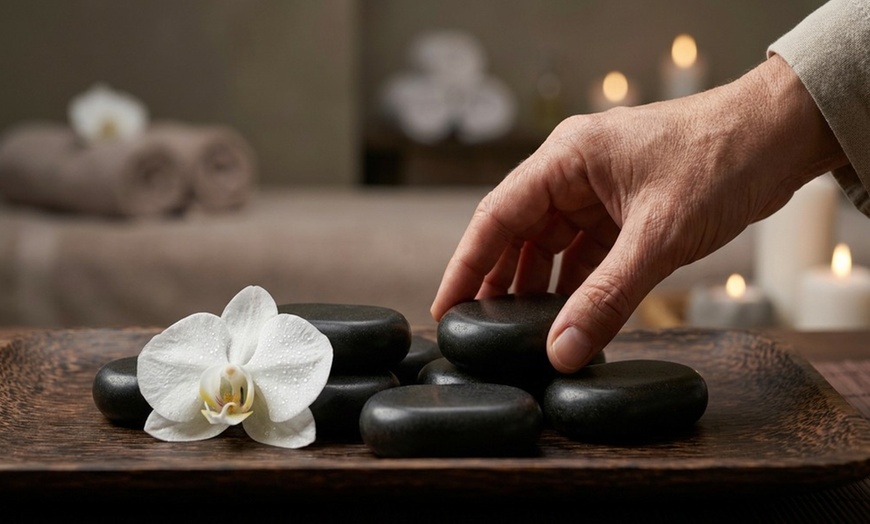 Image 5: Couples Massage Workshops for a Relaxing Experience