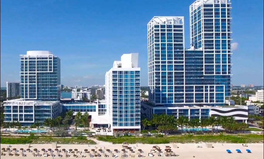 Image 4: A Cosmo Contour & Spa Miami Experience • Powered by YX Wellness