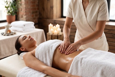 One Lymphatic Drainage Massage + Essetial oils - Bodied By Tor