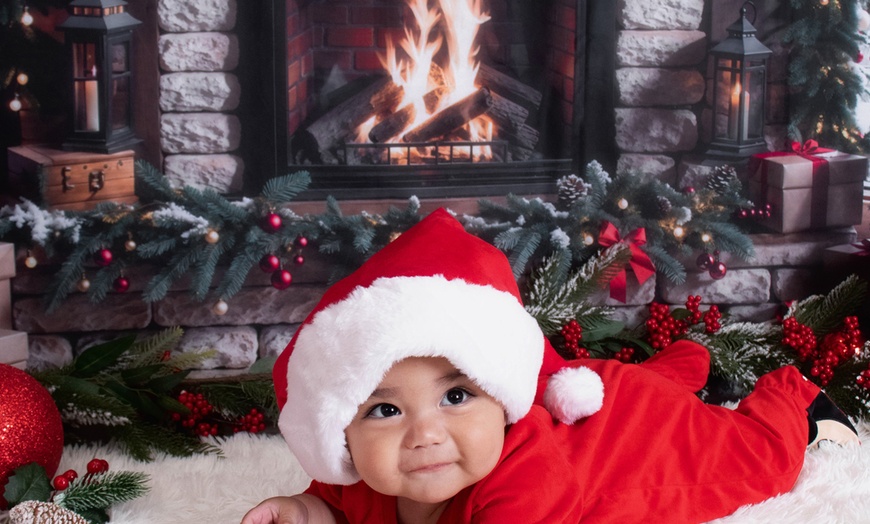 Image 7: Custom Holiday Photoshoots: Express & Premier Sessions, 40+ Backdrops