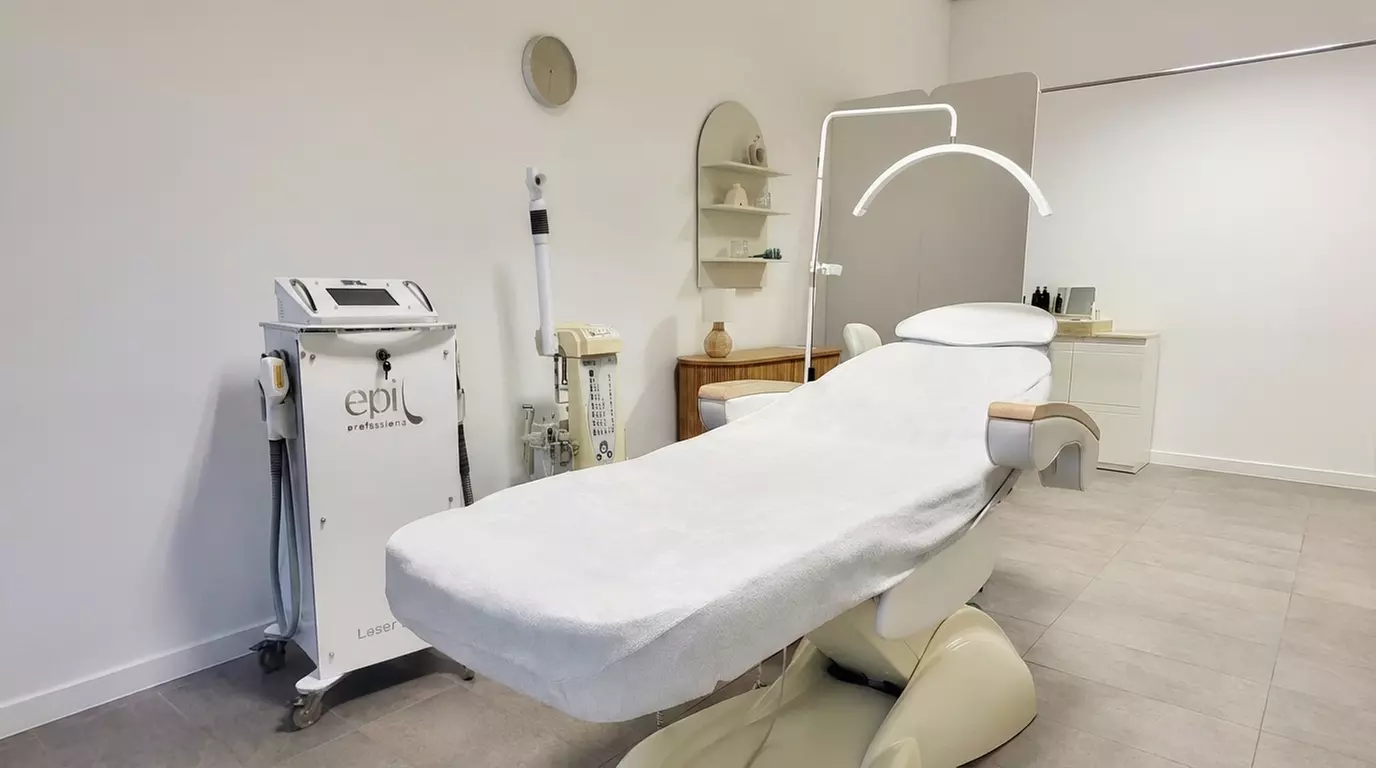 Depilacja laserowa SHR na wybrane partie ciała: 3 lub 6 zabiegów