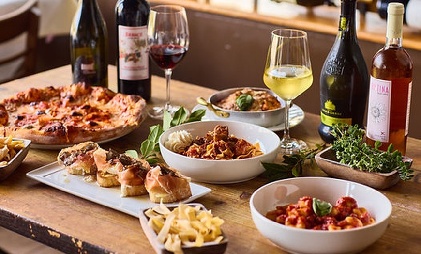 Image 4: Pasta Dinner for 2 or 4 with Wine or Dining Credit at Osteria Mamma
