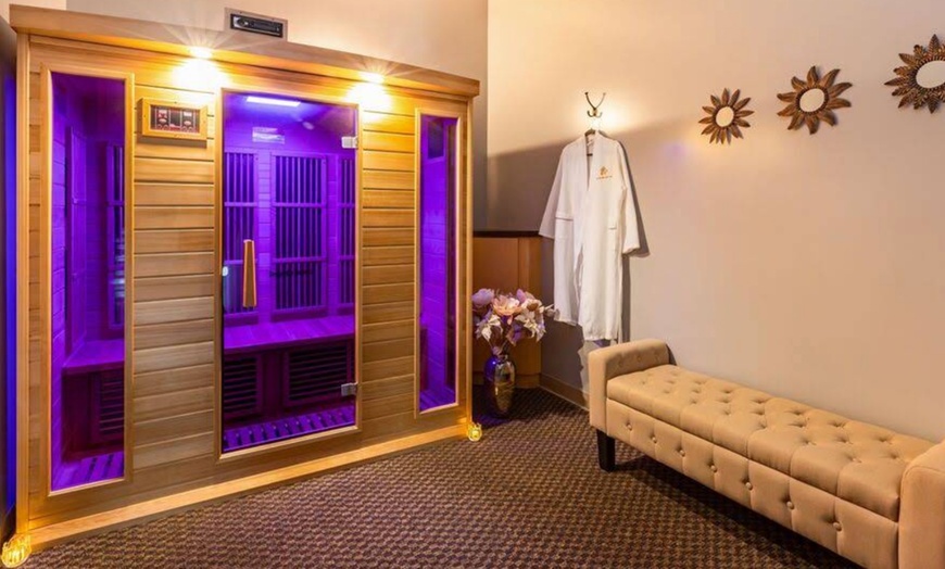 Image 7: Relaxing Massage or Couples Massage with Choice of Styles