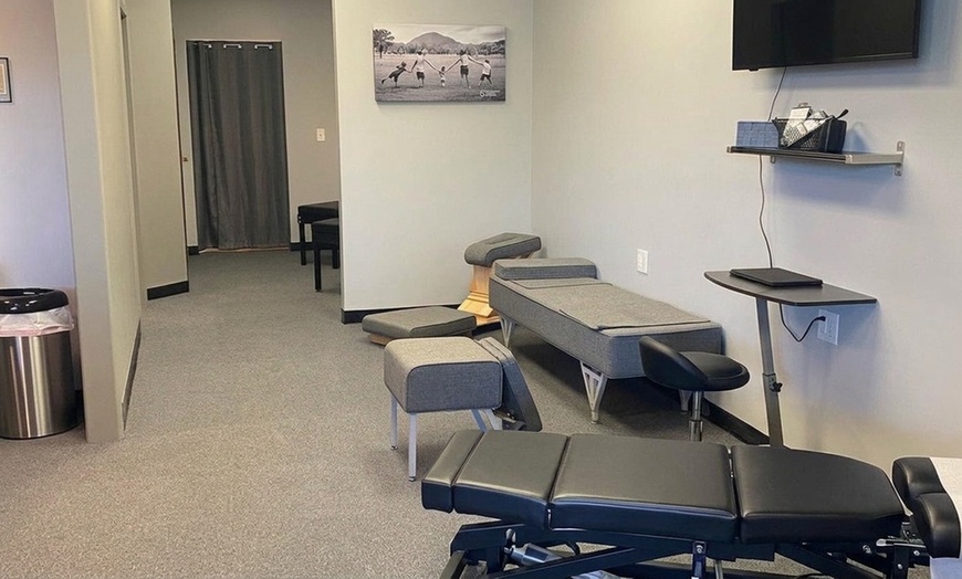 Image 3: Chiropractic Exam, Postural Analysis & Adjustment with Massage