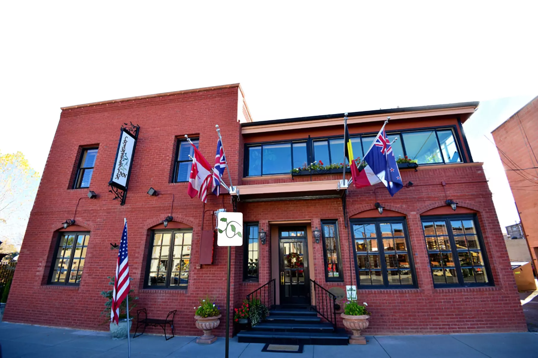 Chamberlin Inn Cody - Primary Image