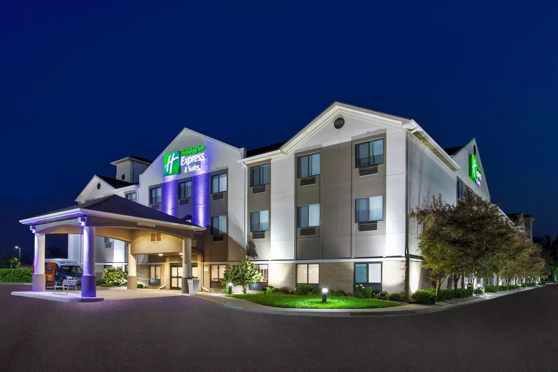 Holiday Inn Express Hotel & Suites Belleville by IHG - Primary Image