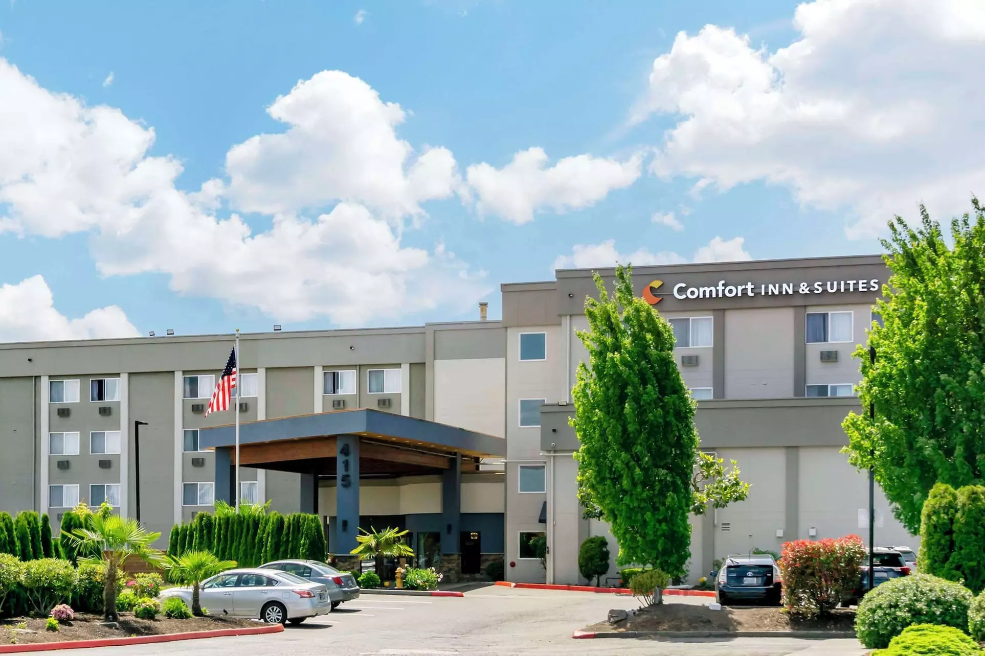 Comfort Inn & Suites Pacific - Auburn - Primary Image
