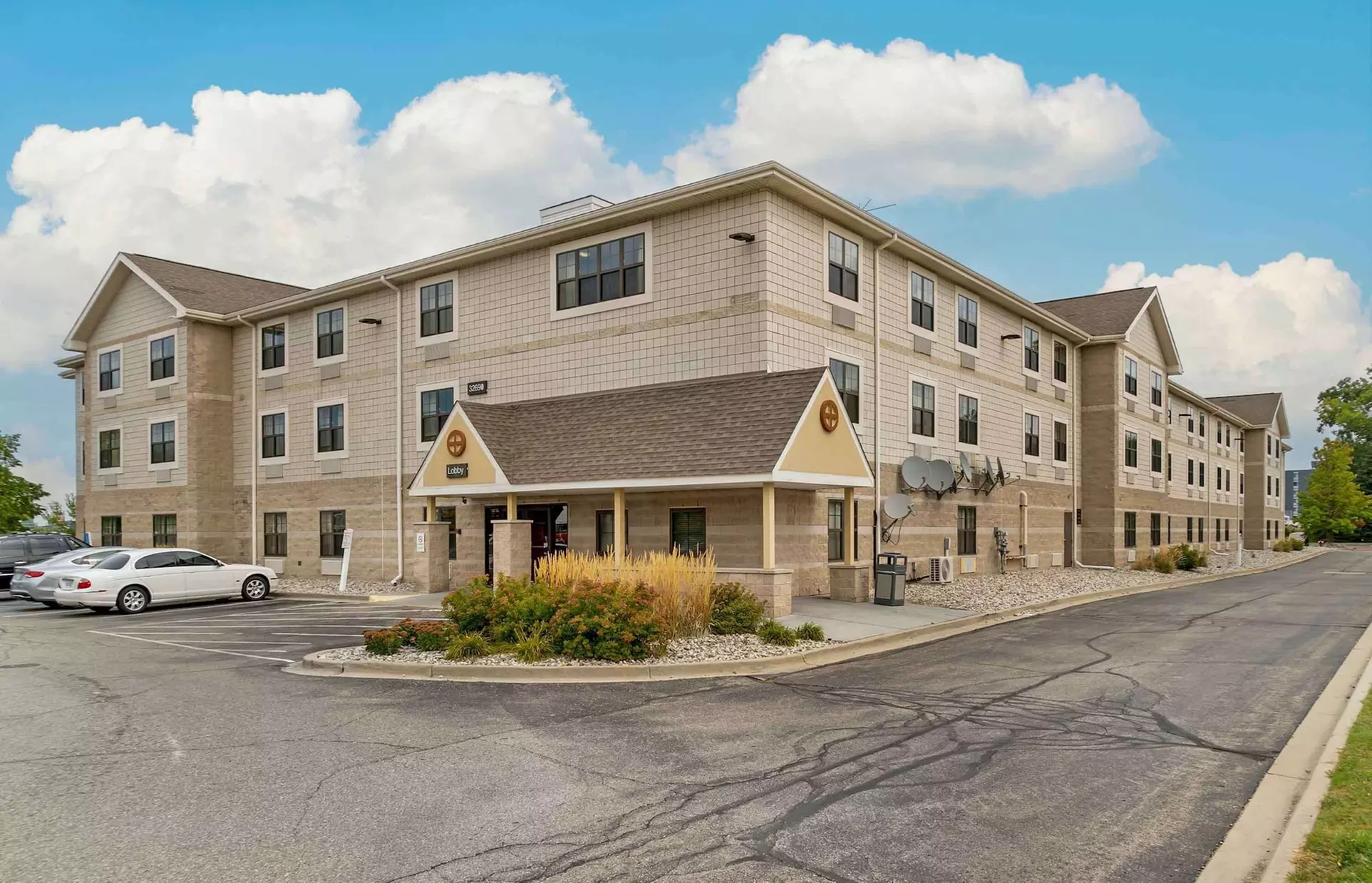 Extended Stay America Suites Detroit Madison Heights - Primary Image