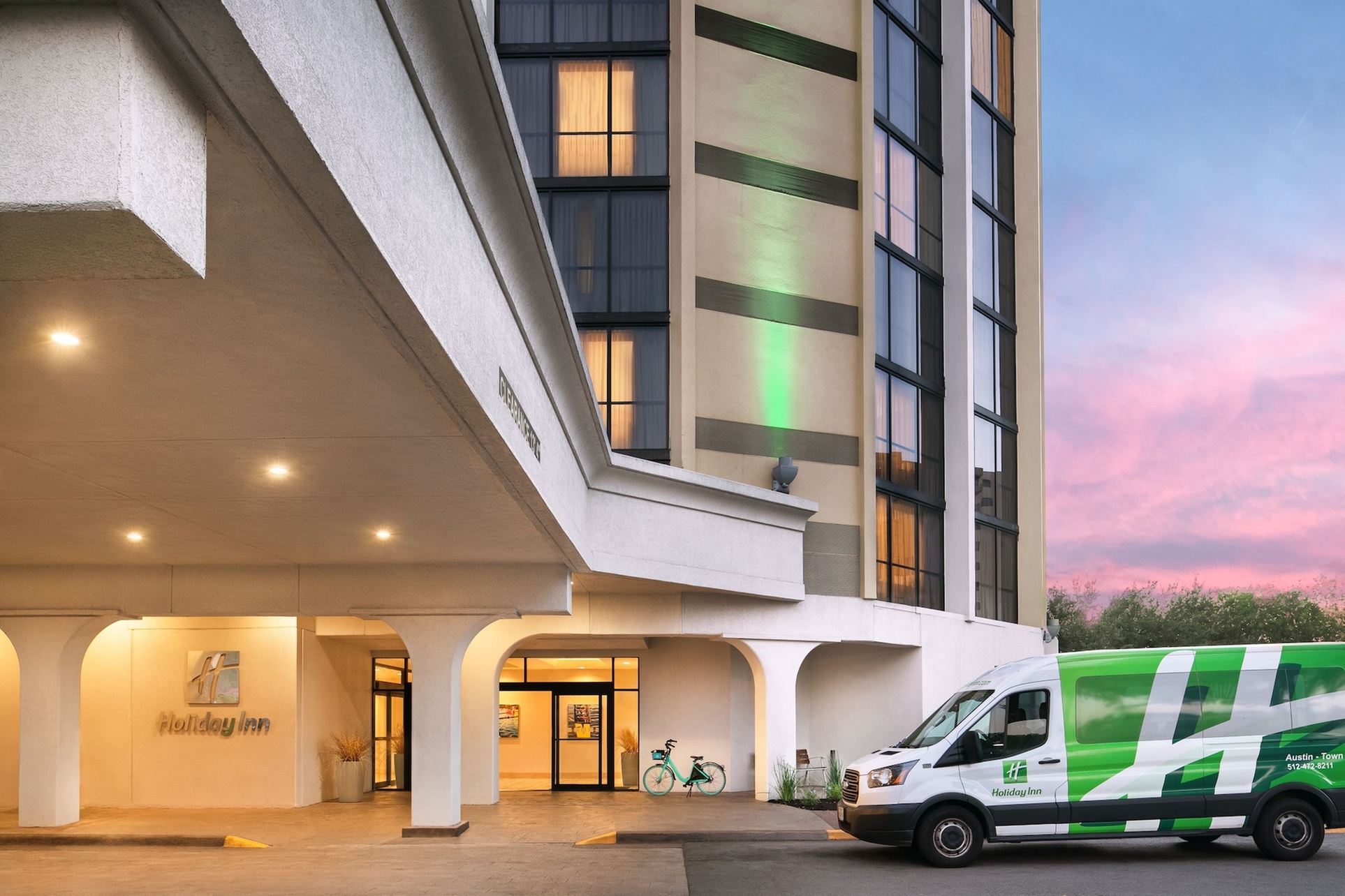 Holiday Inn Austin -Town Lake by IHG