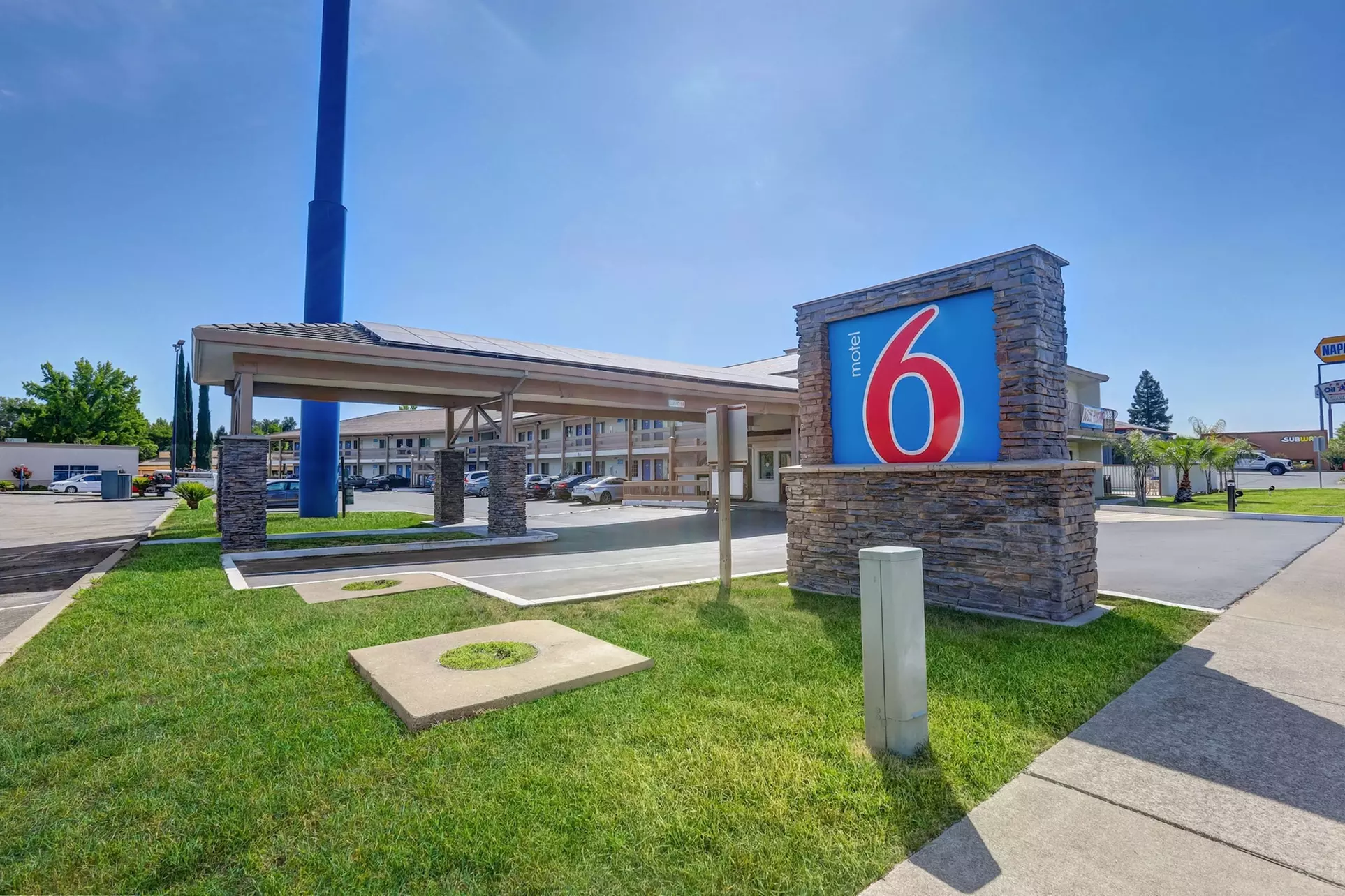 Motel 6 Anderson, CA - Redding Airport - Primary Image