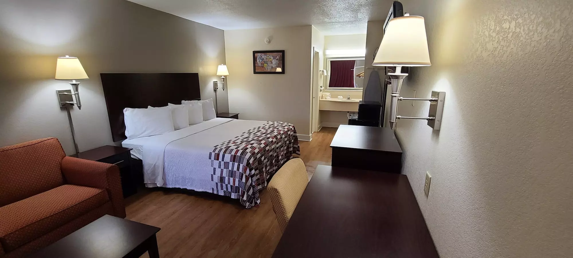 Red Roof Inn Tifton - Primary Image