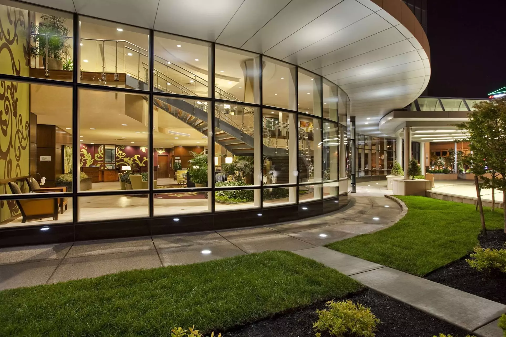 Embassy Suites Buffalo - Primary Image