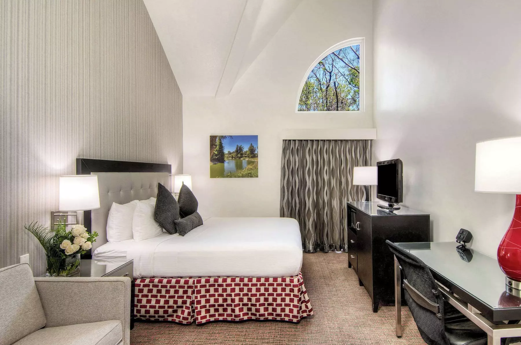 Aggie Inn, an Ascend Collection Hotel - Primary Image