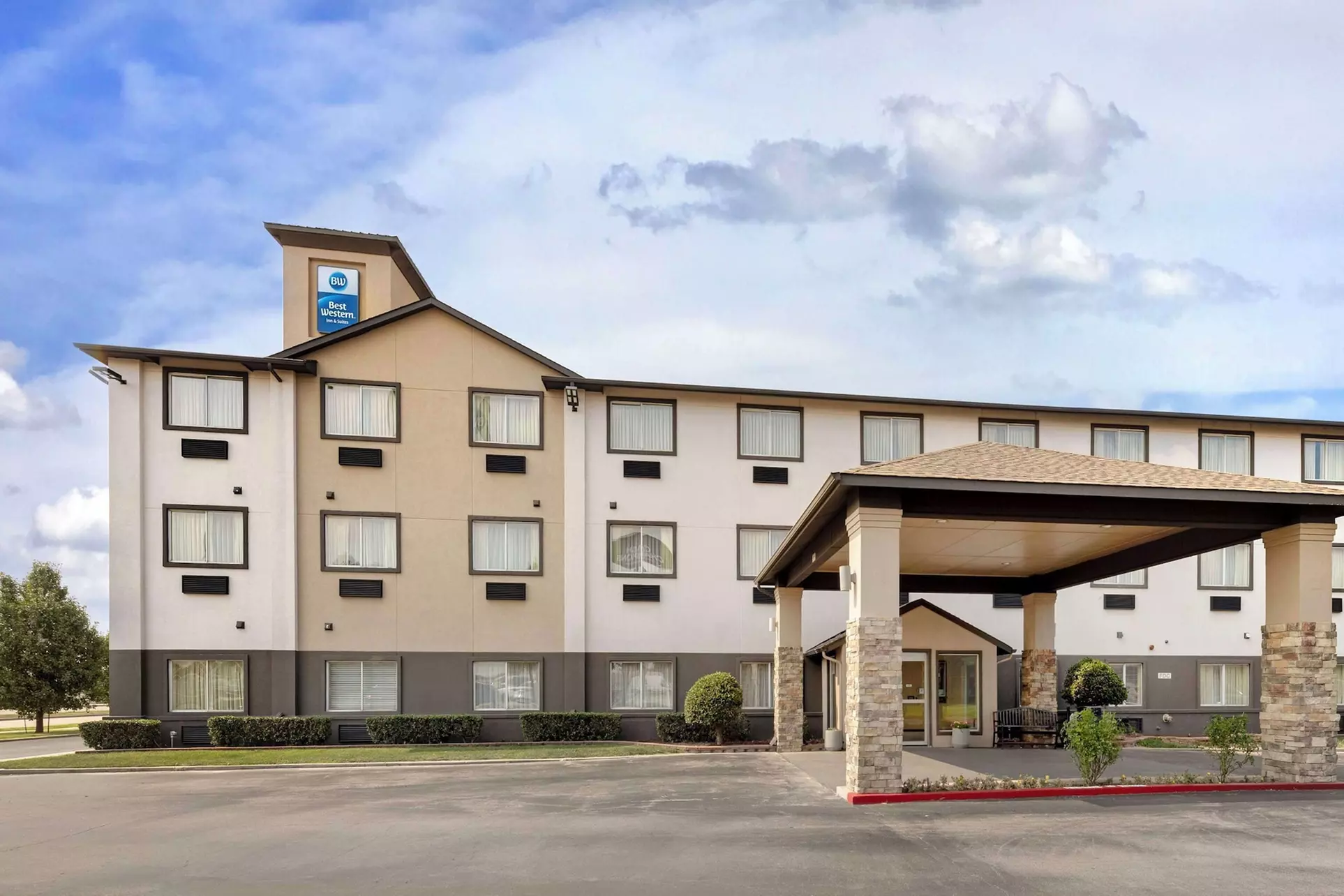 Best Western Greentree Inn & Suites - Primary Image