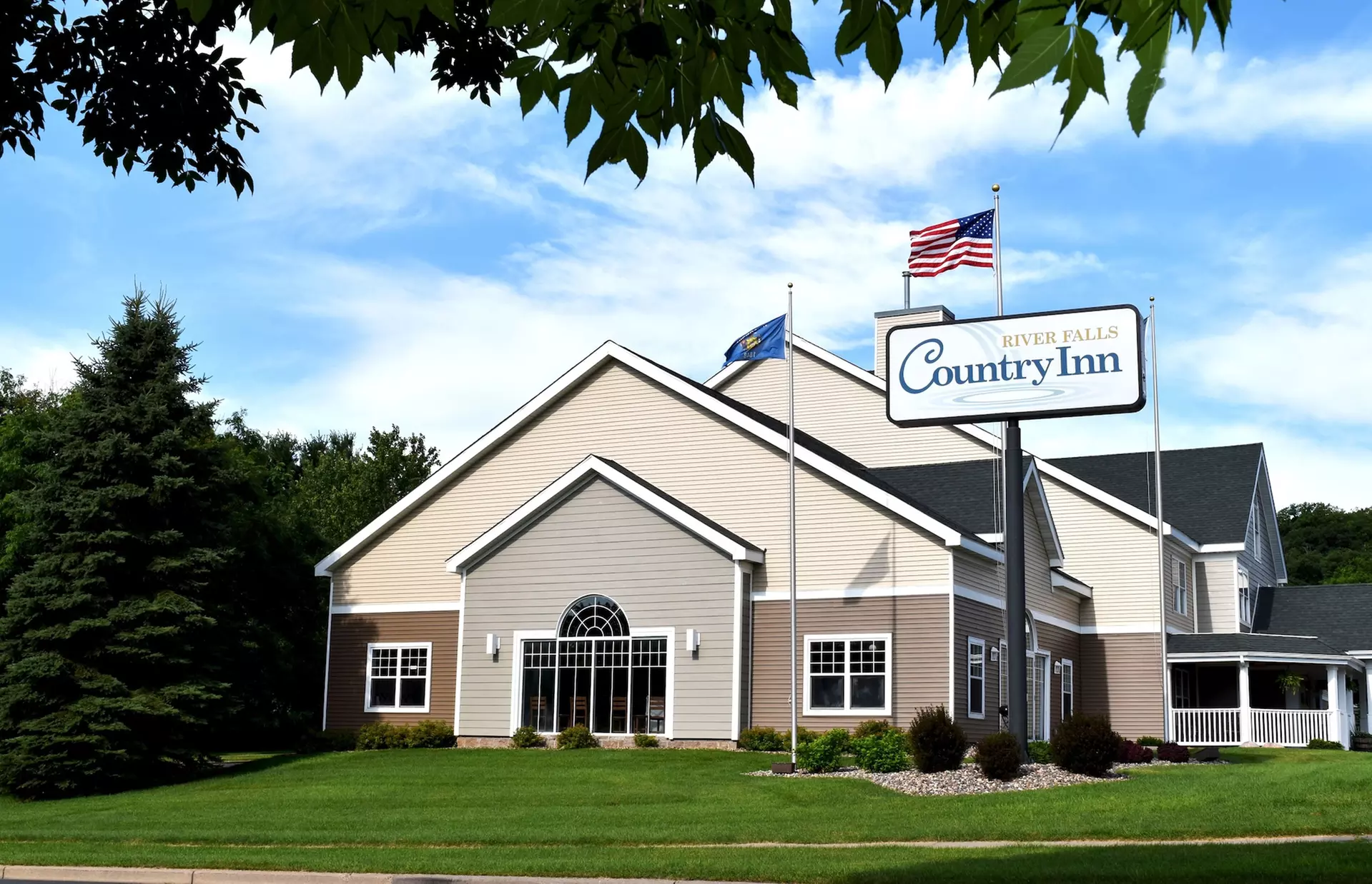 Country Inn River Falls - Primary Image