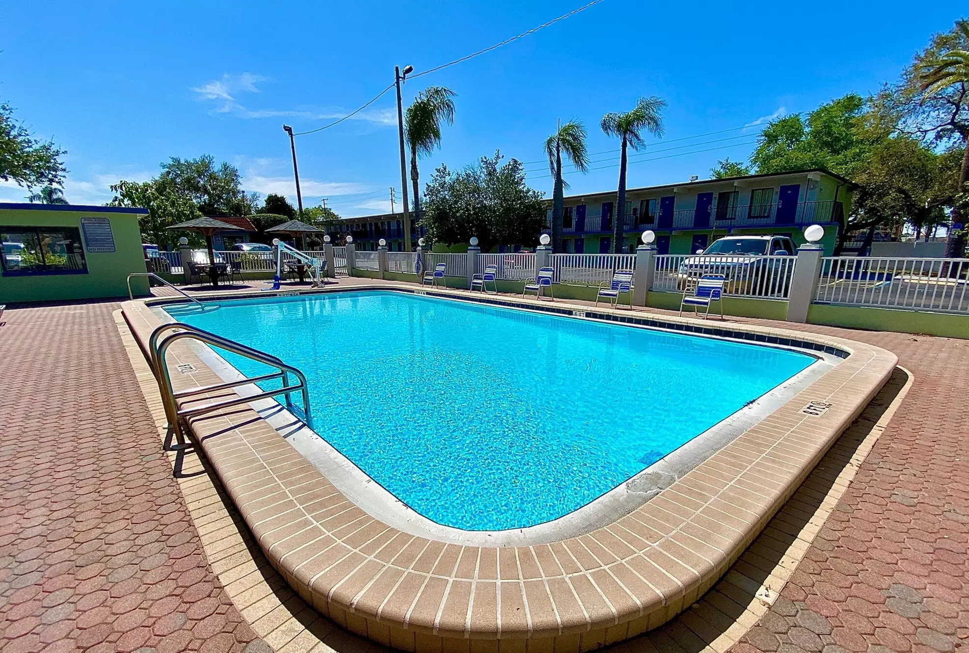 Gulf Way Inn - Primary Image