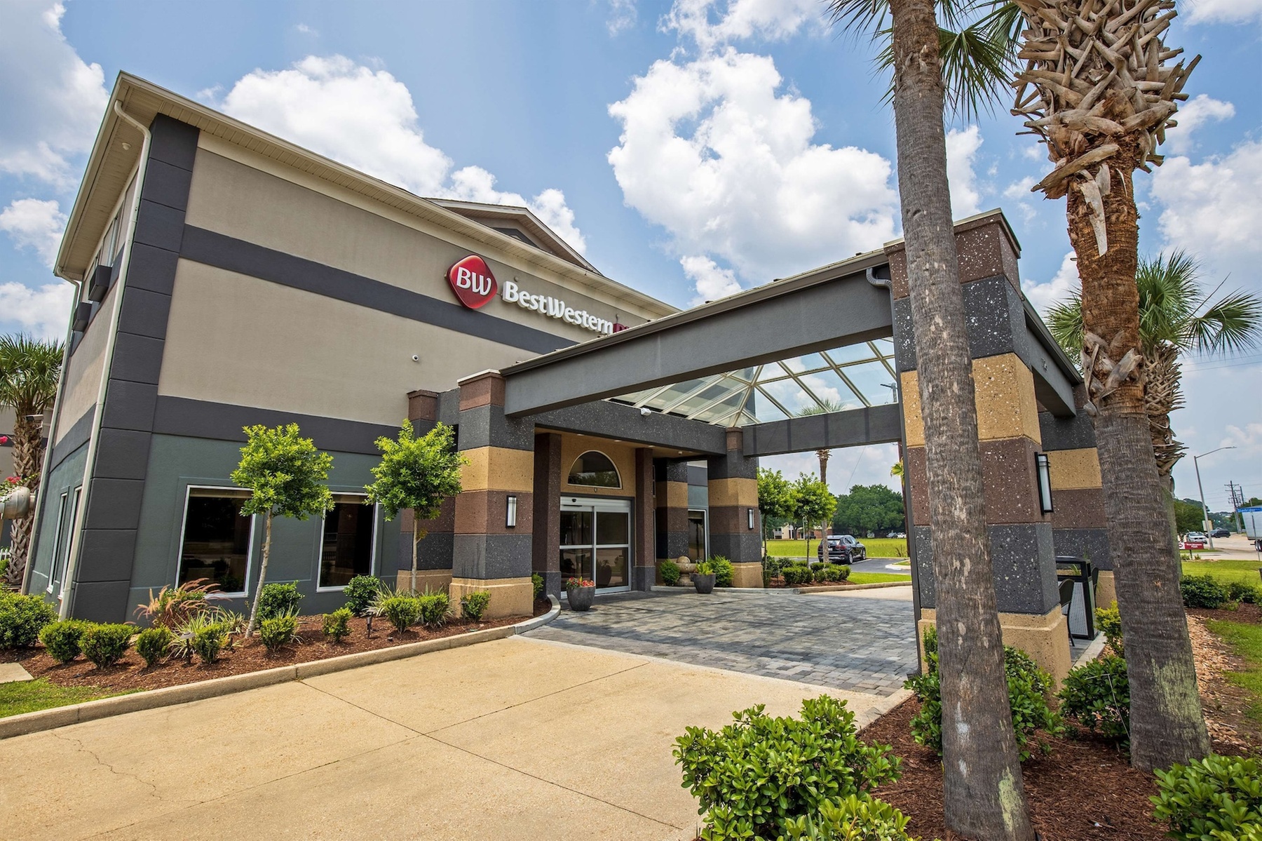 Best Western Plus Vermilion River Inn & Suites