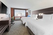 Holiday Inn Express & Suites Chicago O'Hare Airport by IHG - Second Medium