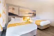 Days Inn by Wyndham Red Bluff - Second Medium