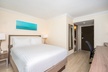 Holiday Inn Express & Suites Nassau by IHG - Second Medium
