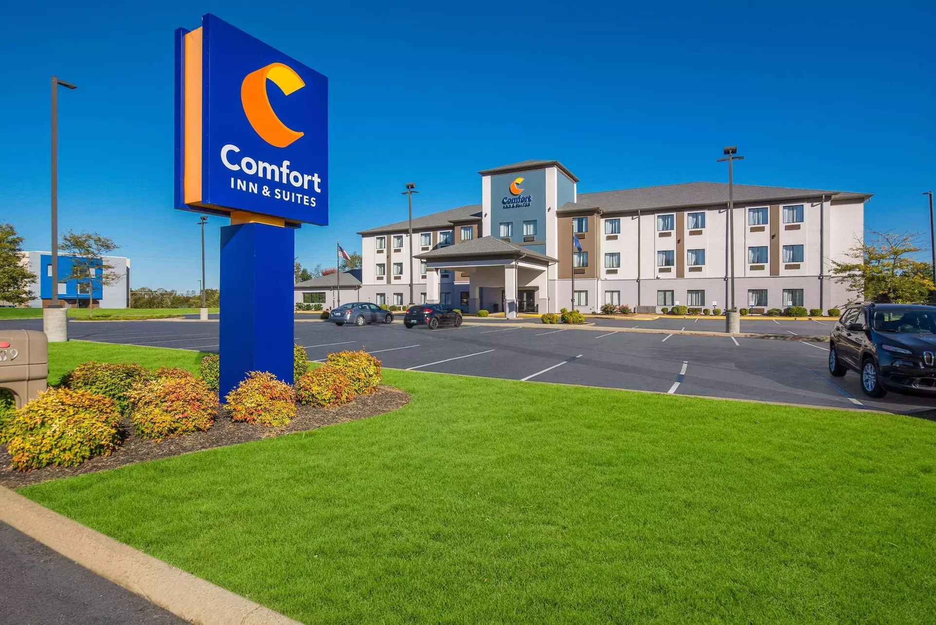 Comfort Inn And Suites - Primary Image