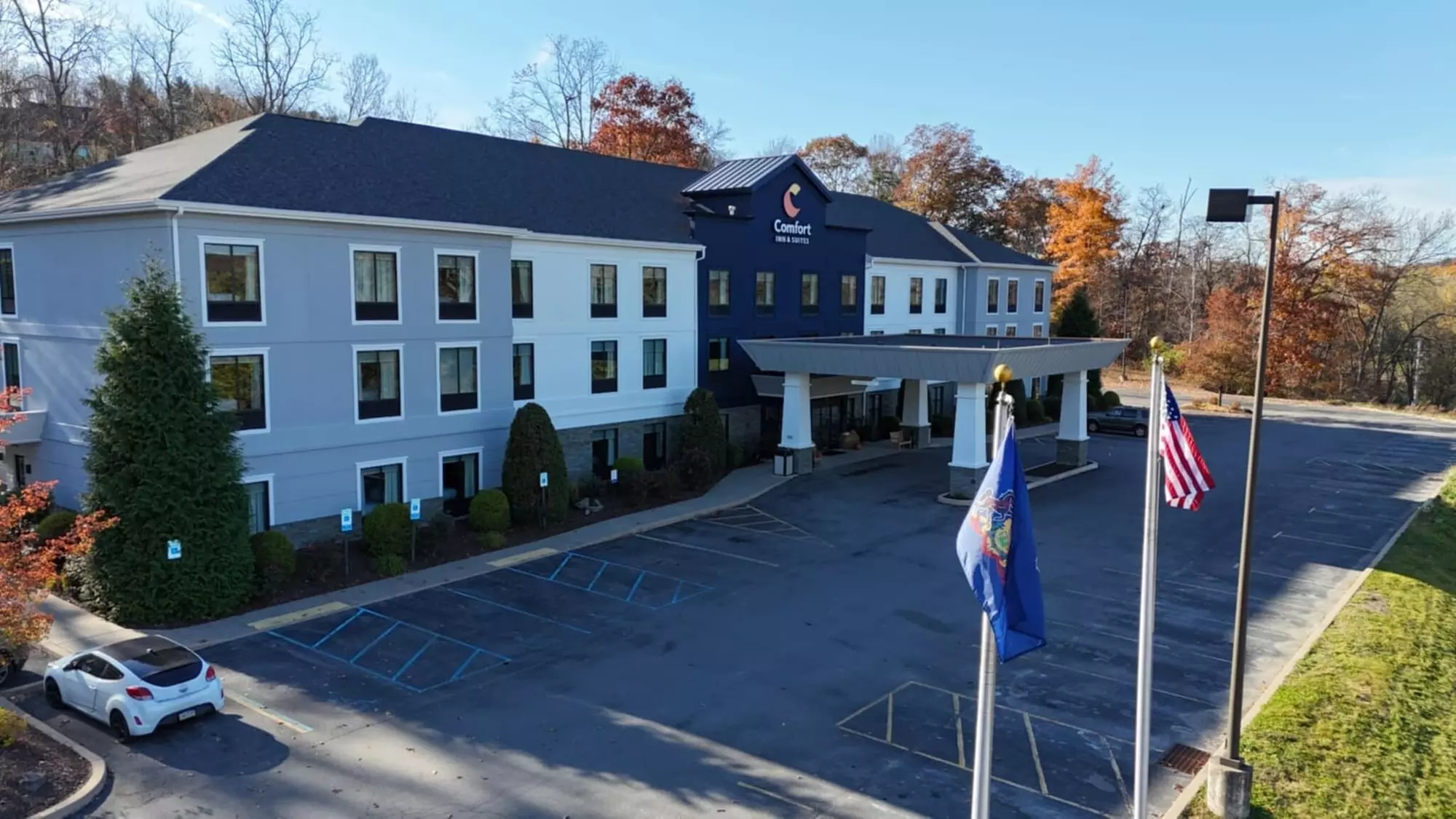 Comfort Inn & Suites - Primary Image