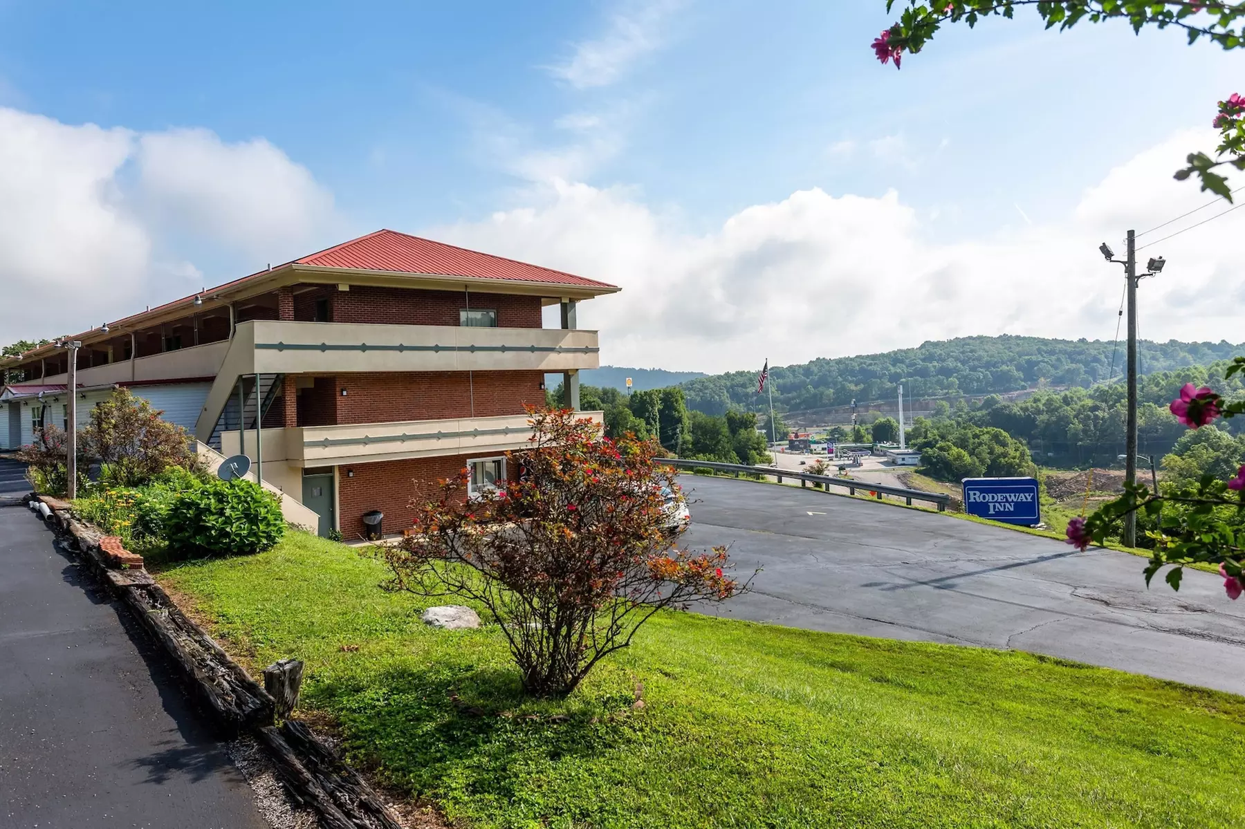 Rodeway Inn Renfro Valley - Primary Image