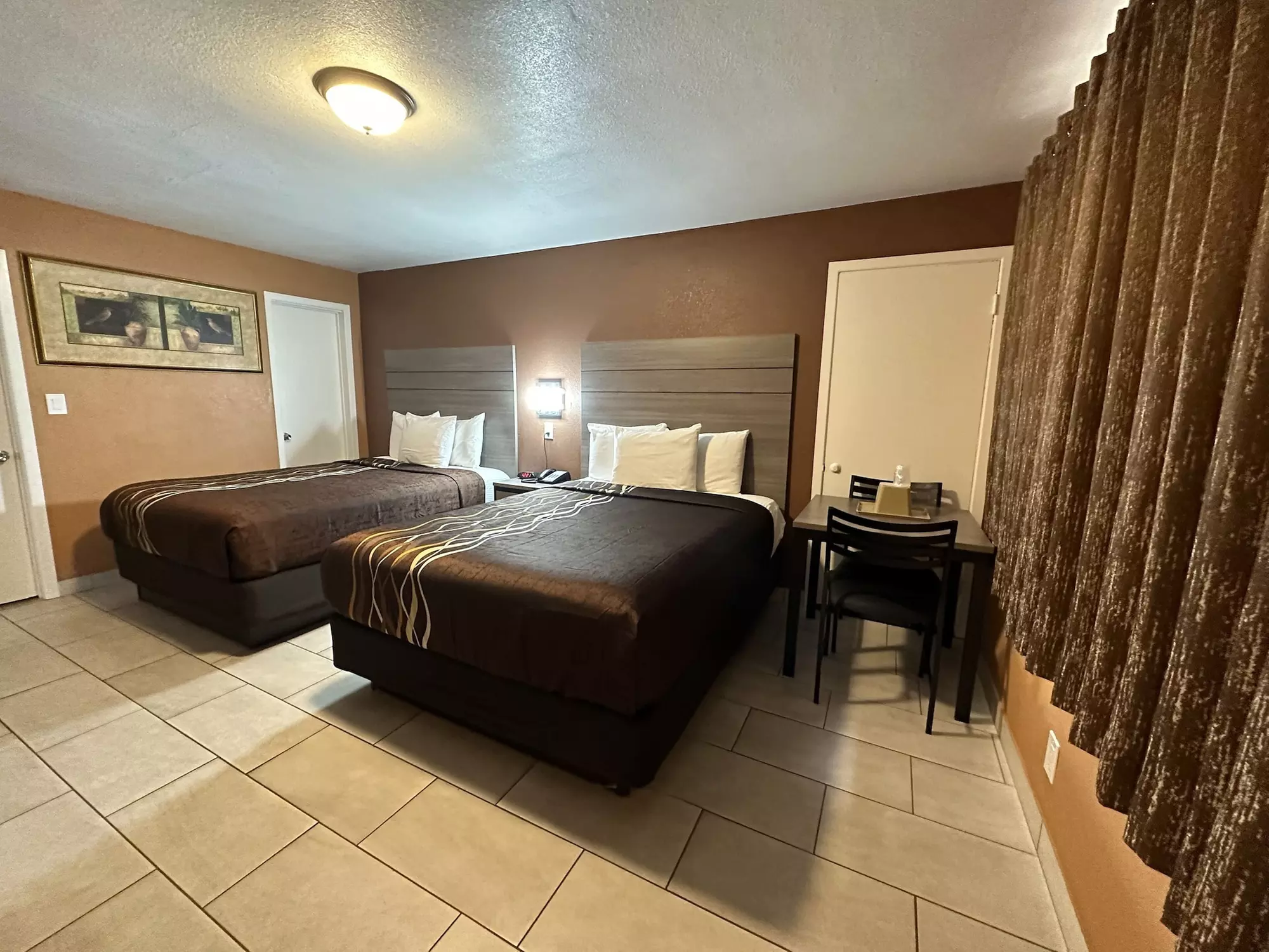 New Corral Motel - Primary Image
