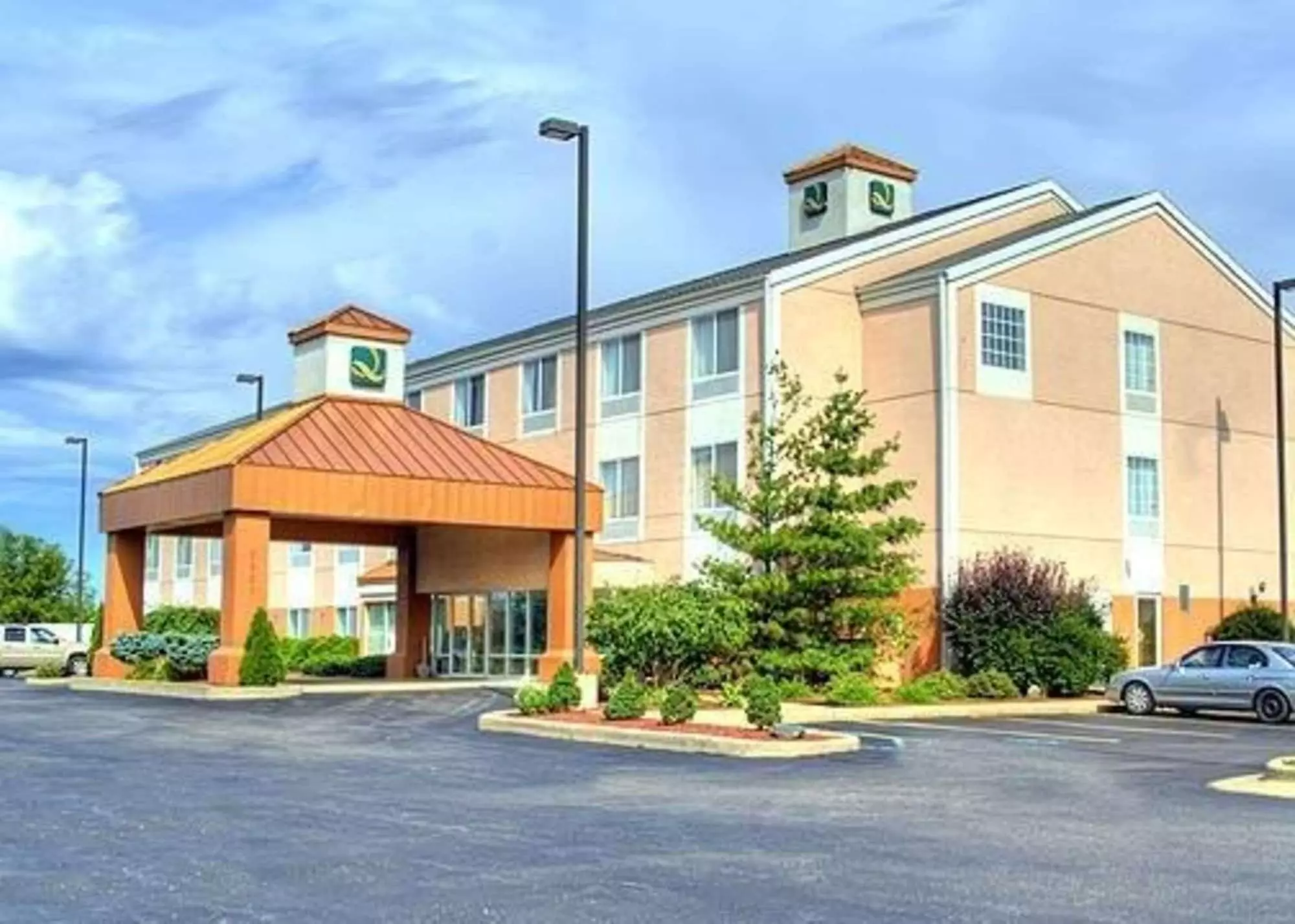 Quality Inn I-94 near Wings Stadium - Primary Image