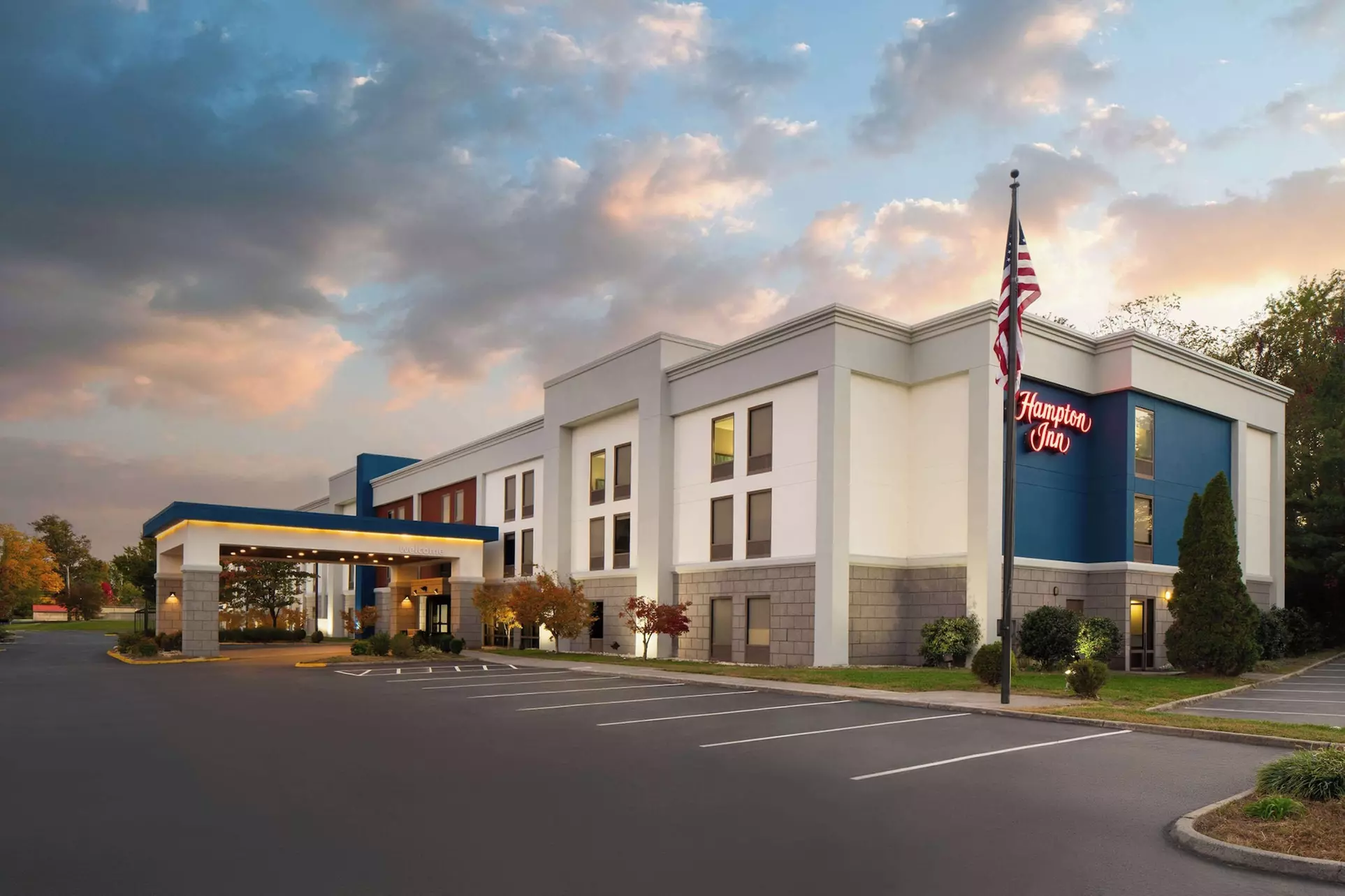 Hampton Inn Roanoke/Hollins - I-81 - Primary Image