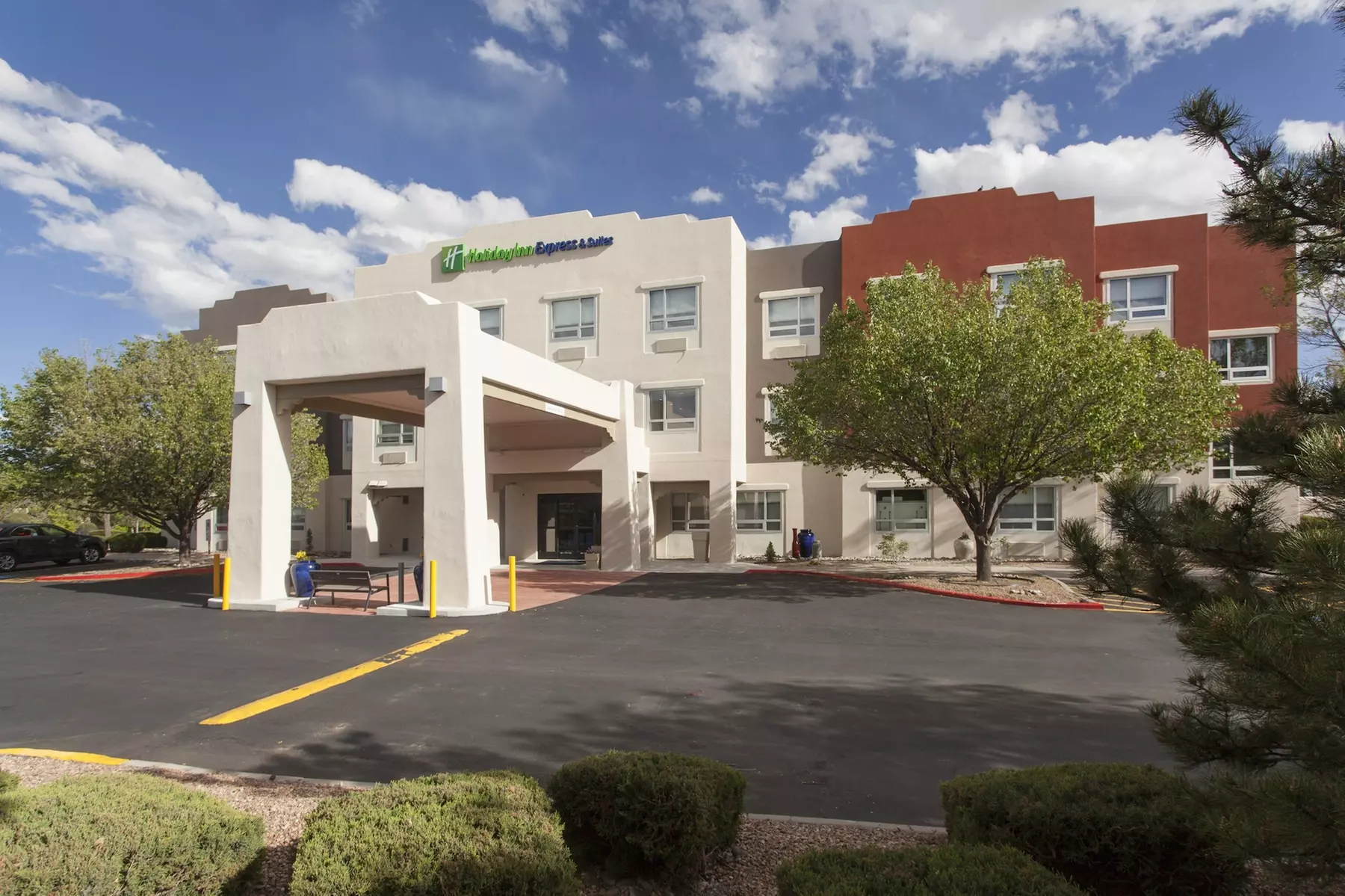 Holiday Inn Express & Suites Santa Fe by IHG - Primary Image
